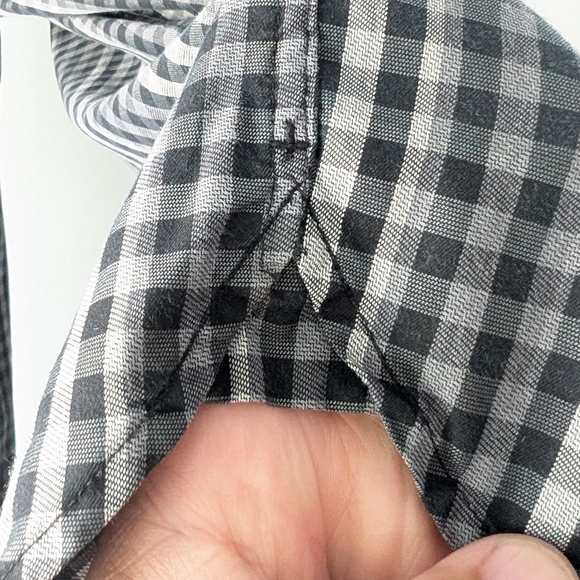 Victorinox Men's Gingham Casual Button Down Shirt In Size Large - Picture 12 of 12